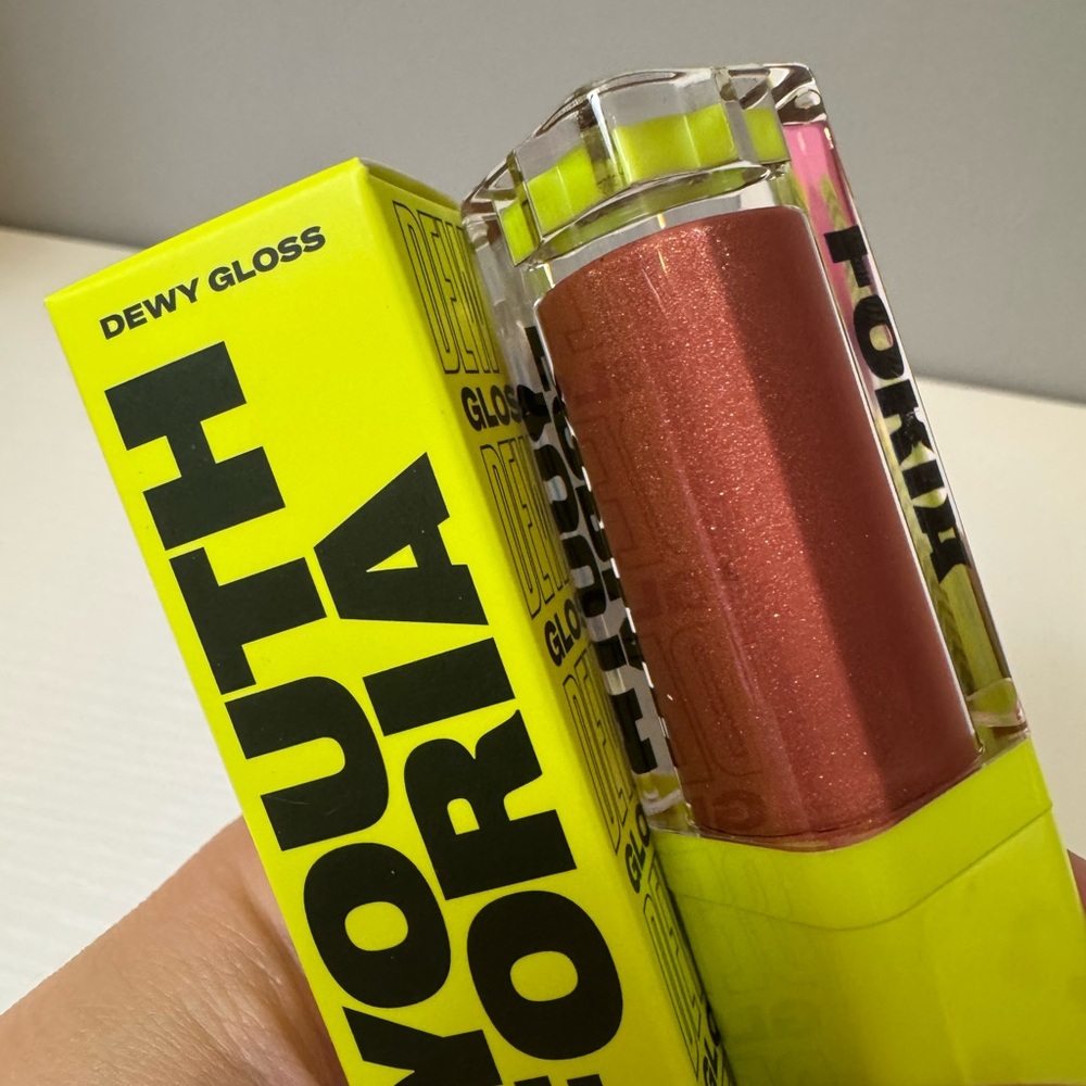 Youthforia Dewy Gloss - Picture 4 of 5